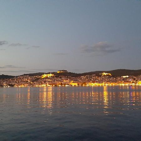 Apartment Smilje Šibenik Exteriör bild