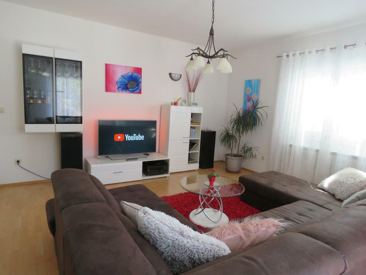 Apartment Smilje Šibenik Exteriör bild