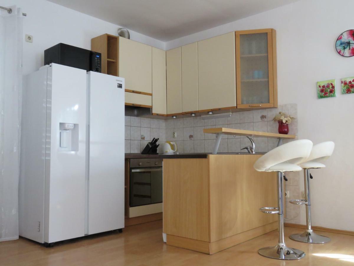 Apartment Smilje Šibenik Exteriör bild