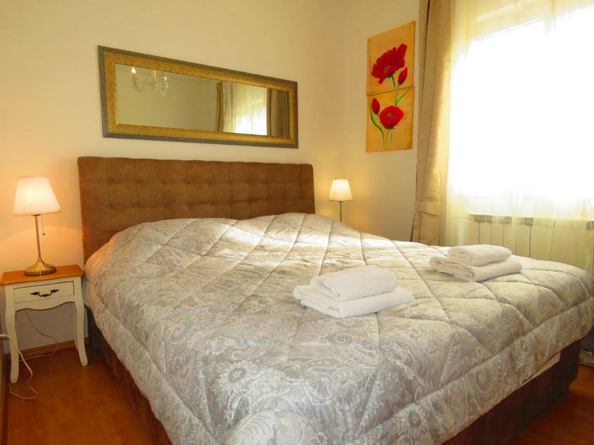 Apartment Smilje Šibenik Exteriör bild