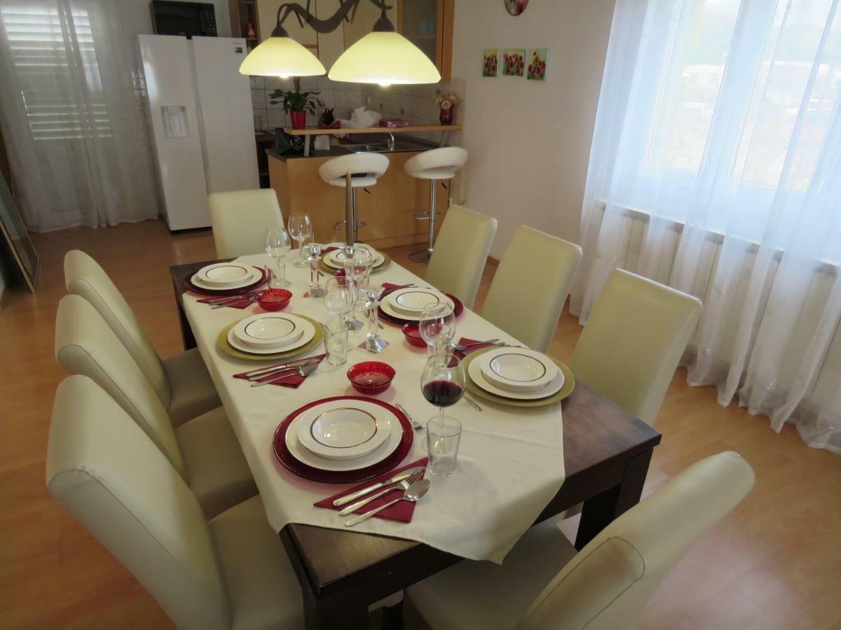 Apartment Smilje Šibenik Exteriör bild